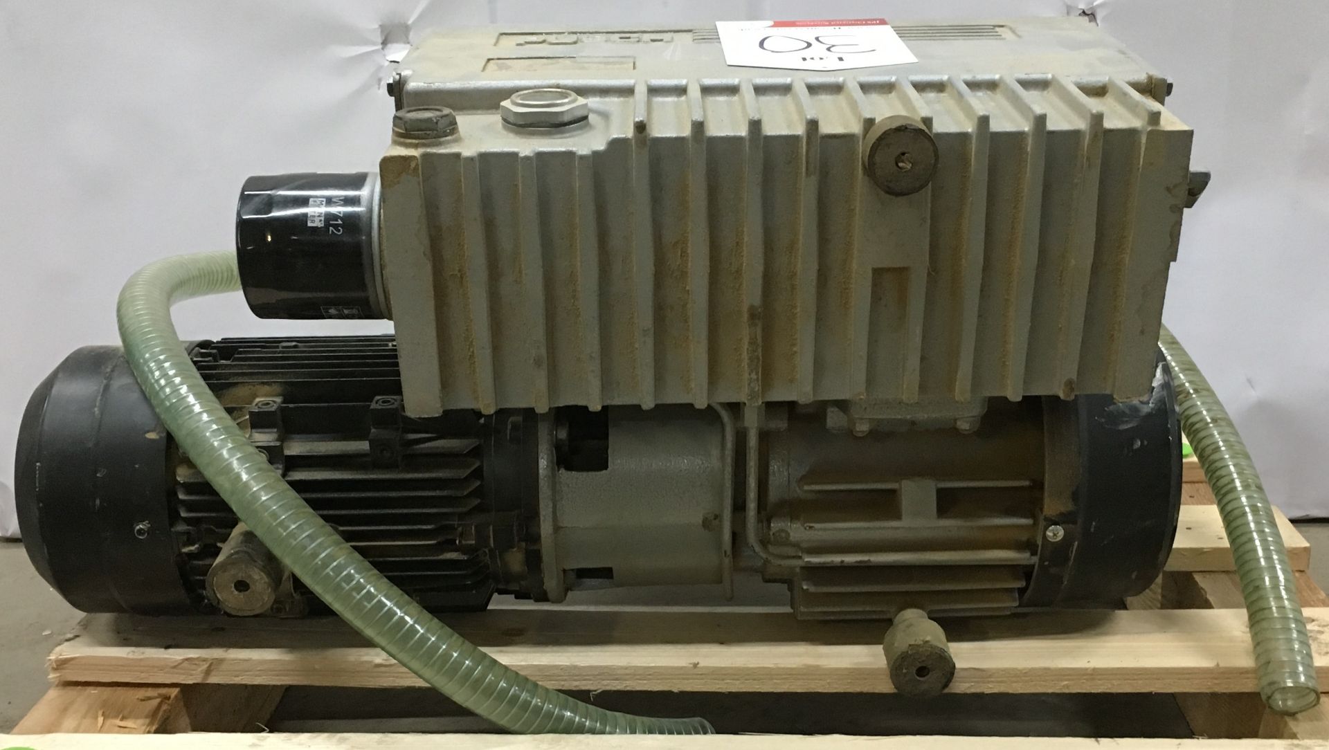 Pusch Type XD-040 Rotary Vane Vacuum Pump - Image 3 of 4