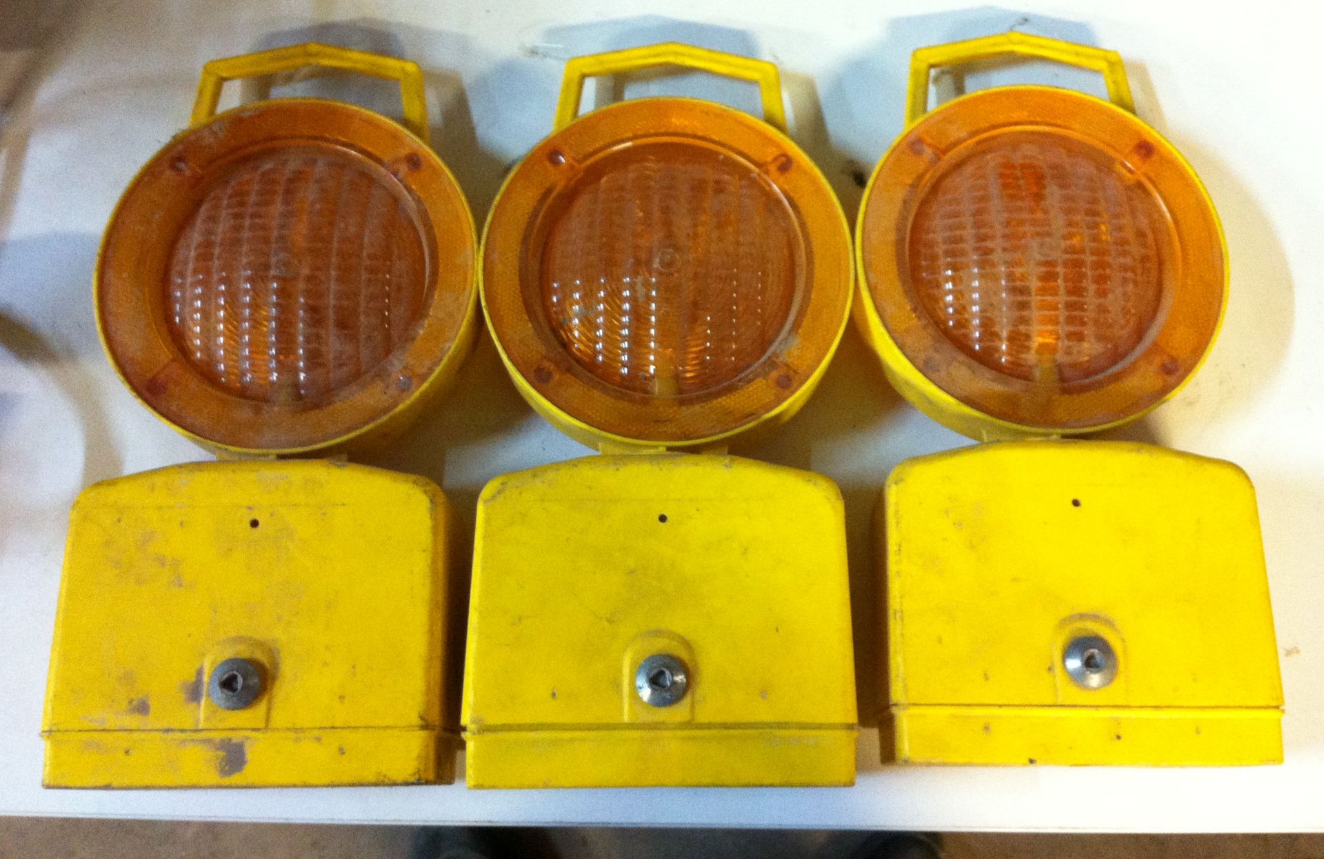 Mixed Lot of Various Site Lights - see pictures for description and types