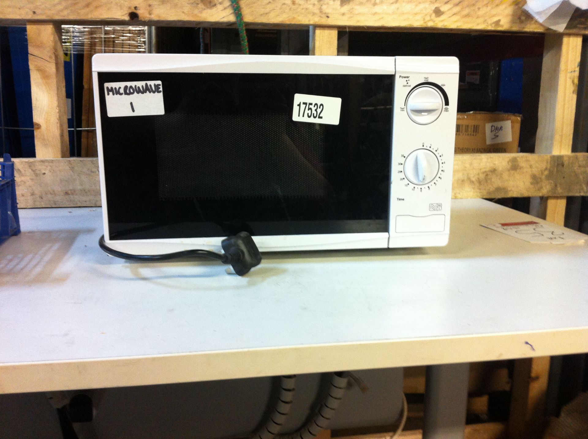 Tesco 240V Microwave Oven, Kenwood Blender and Tesco blender