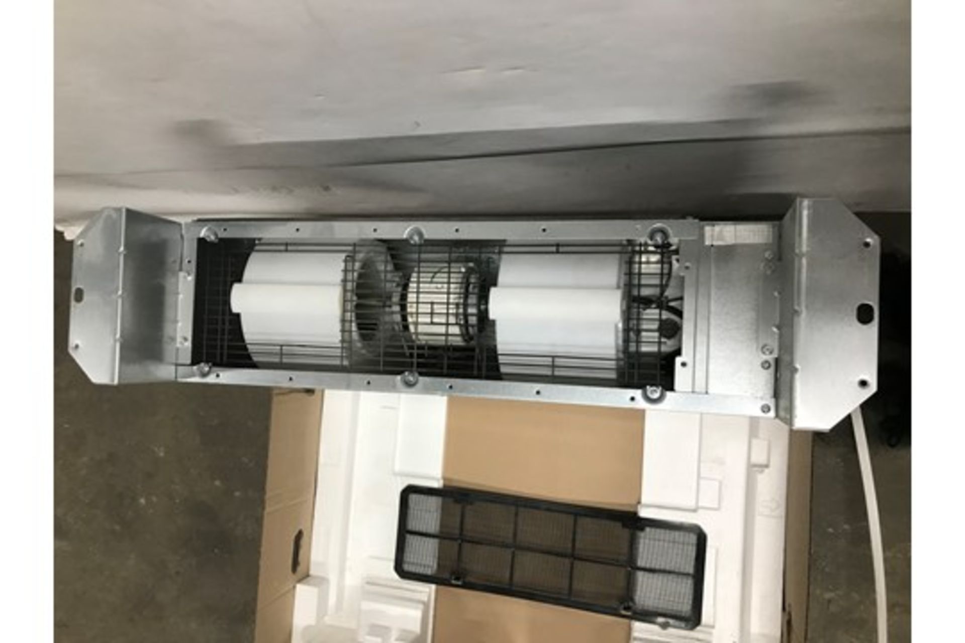 Daikin FXNQ20A2VEB VRV Indoor Air Conditioning Cassette Unit - Image 2 of 4