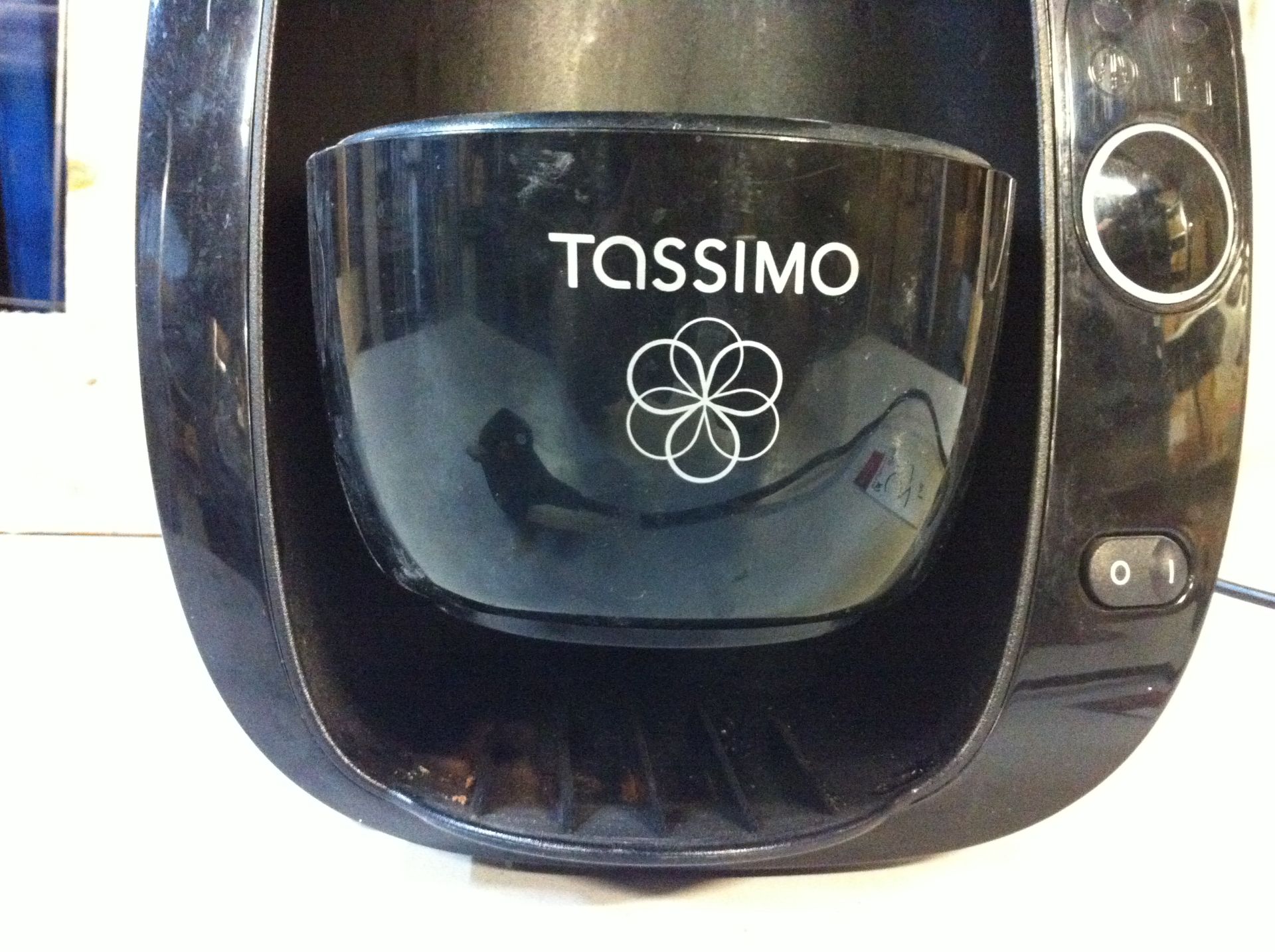 Bosch Tassimo Coffee Machine - Image 2 of 3