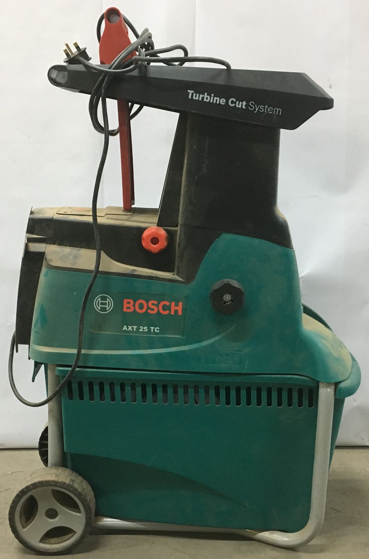 Bosch turbine cut system mobile shredder, Model: AXT25TC