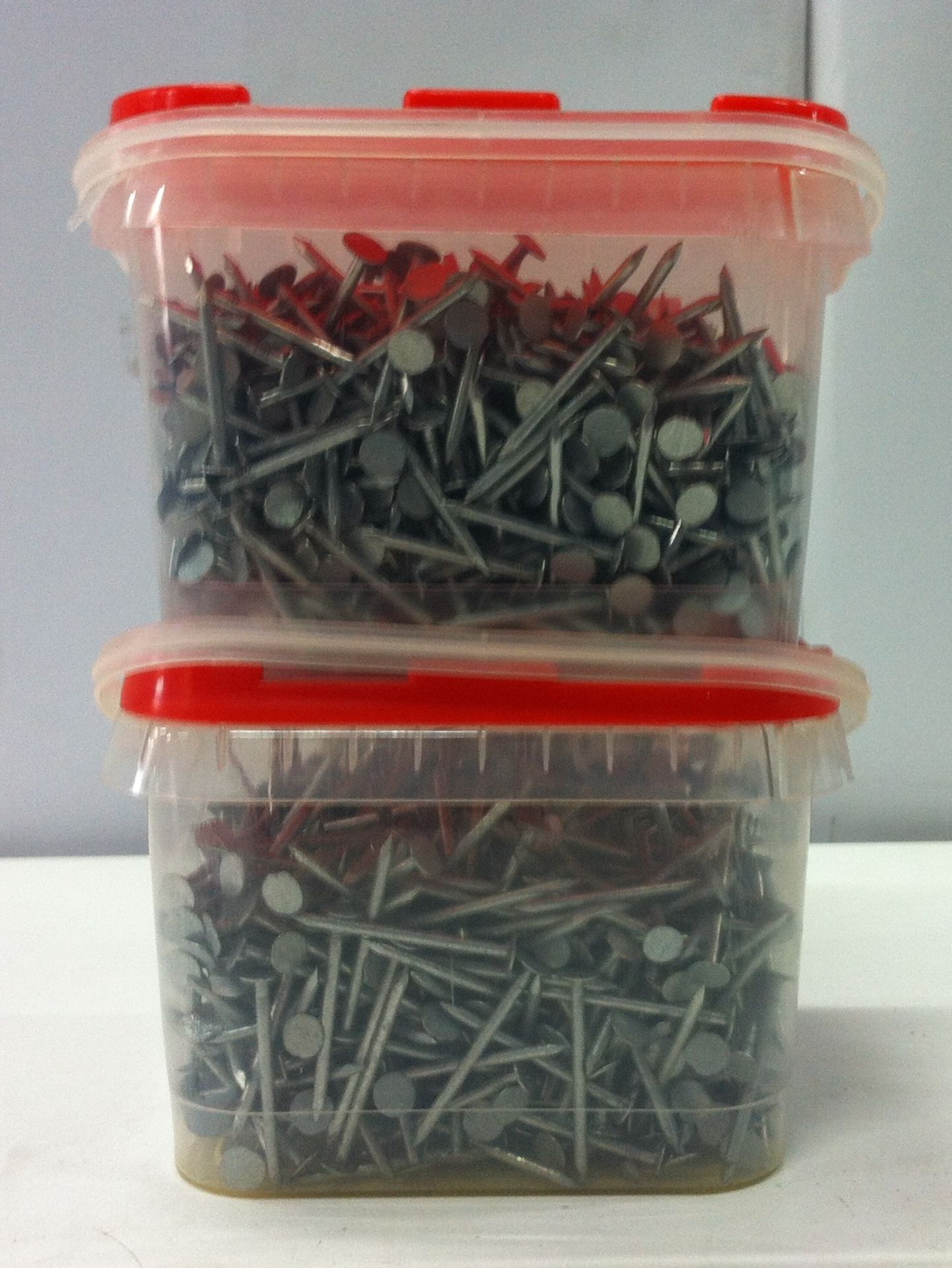 13 x 2.5kg Tubs of Timco Galvanised Clout Nails - See Description for Sizes - Image 4 of 9