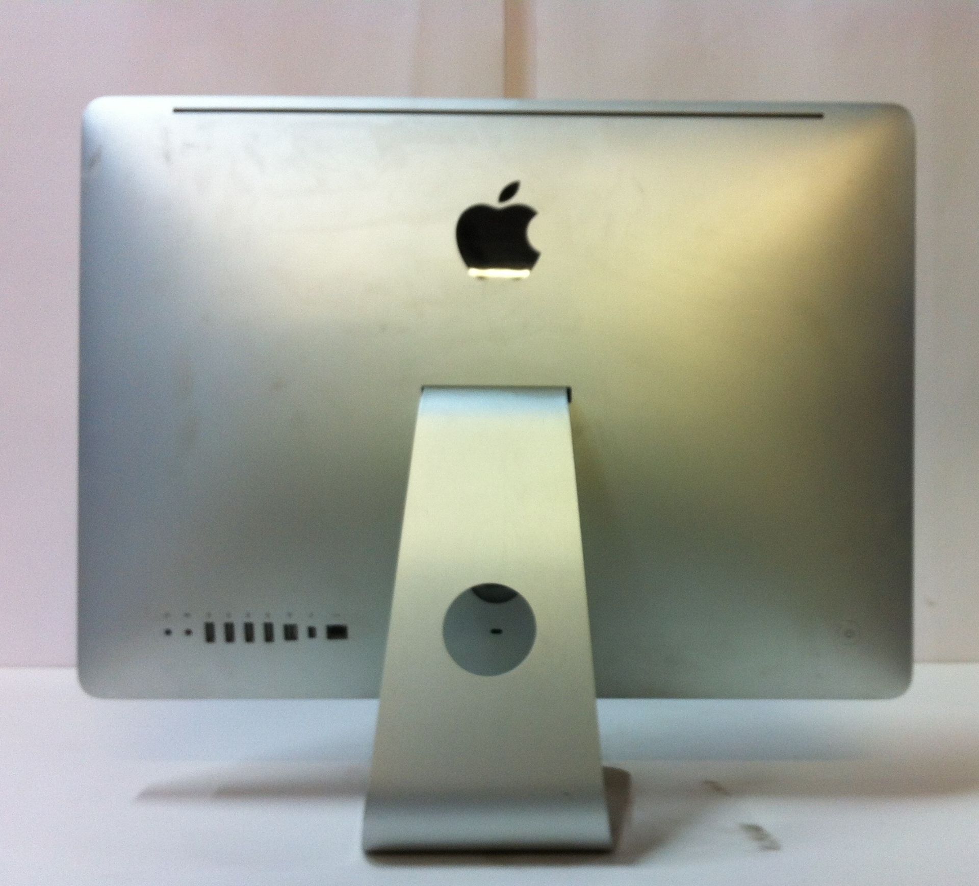 Apple MAC all in one PC - Image 3 of 3