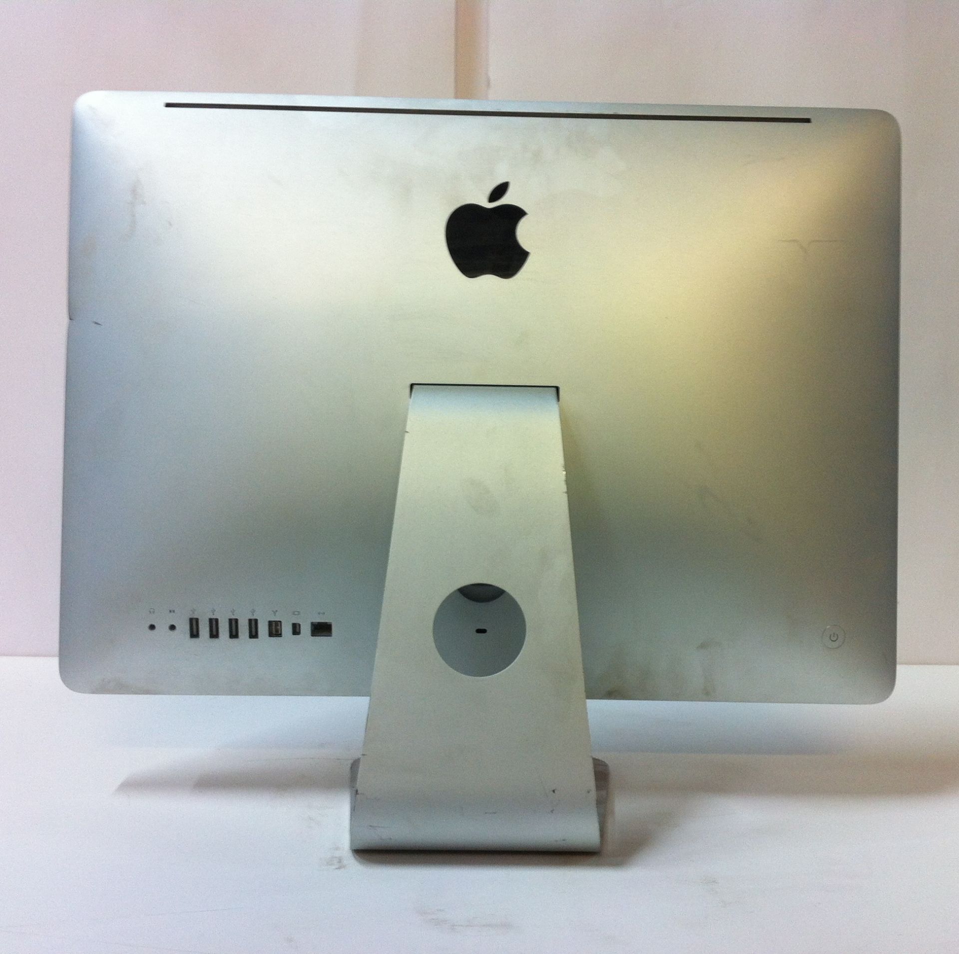 Apple MAC all in one PC - Image 2 of 3