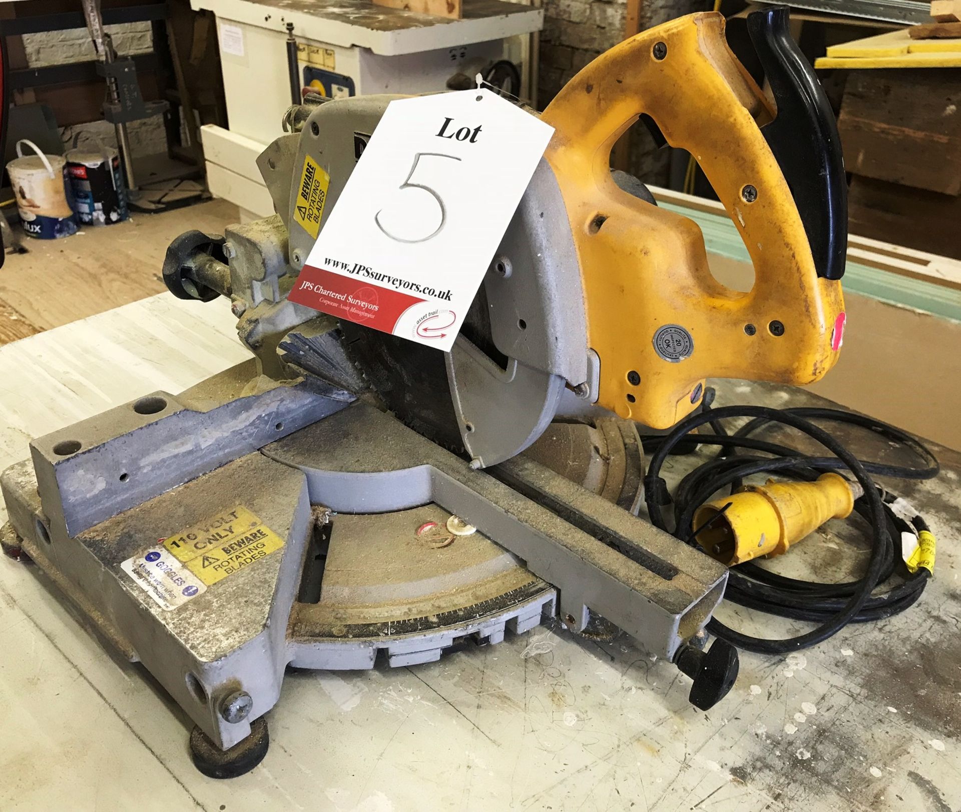 DeWalt DW700 Mitre Saw