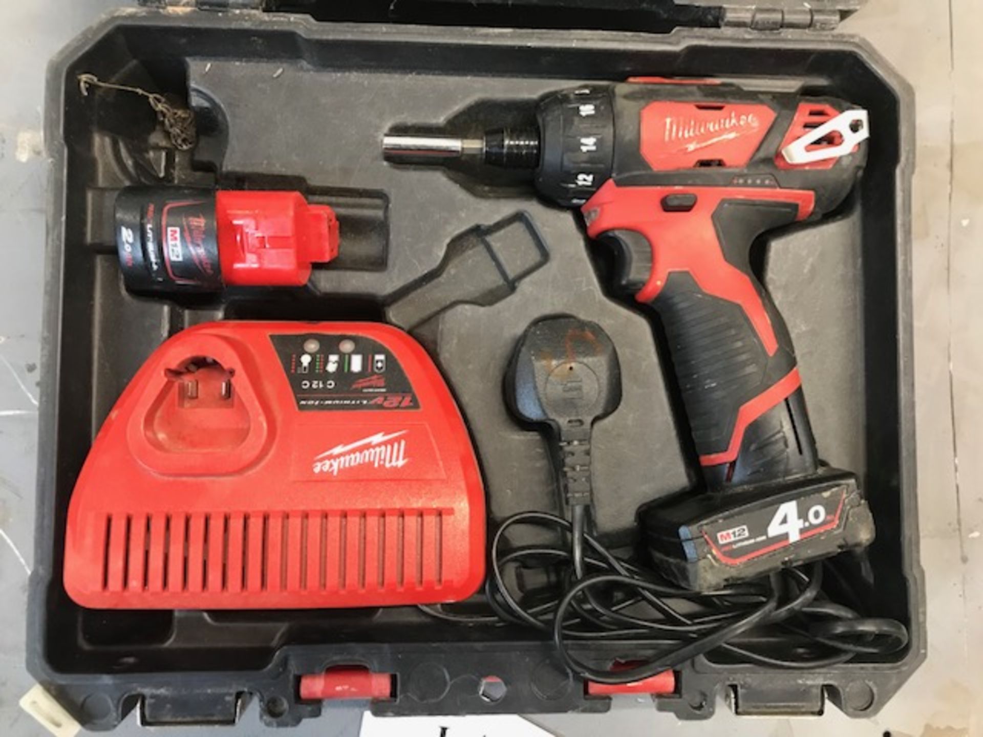 Milwaukee M12BD Cordless Screwdriver w/ Case, Charger & Spare Battery - Image 2 of 2