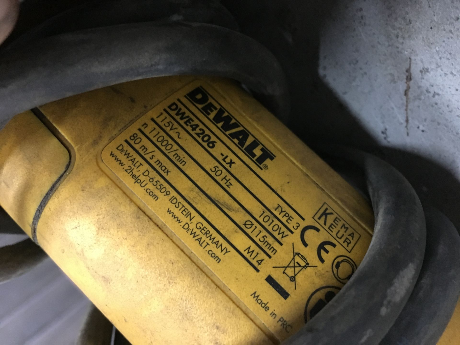 Dewalt DWE4206 Angle Grinder - Image 2 of 2