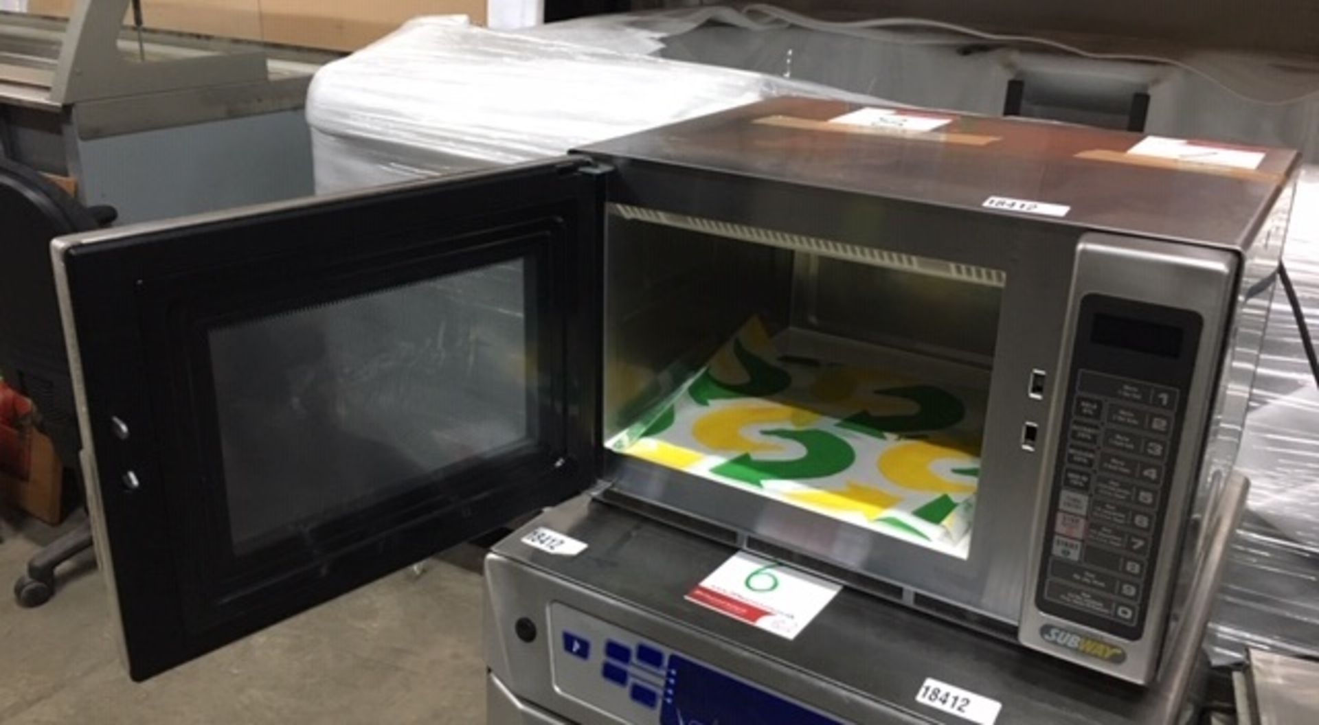 Amana RFS511SW2A Commercial Microwave - Image 3 of 5