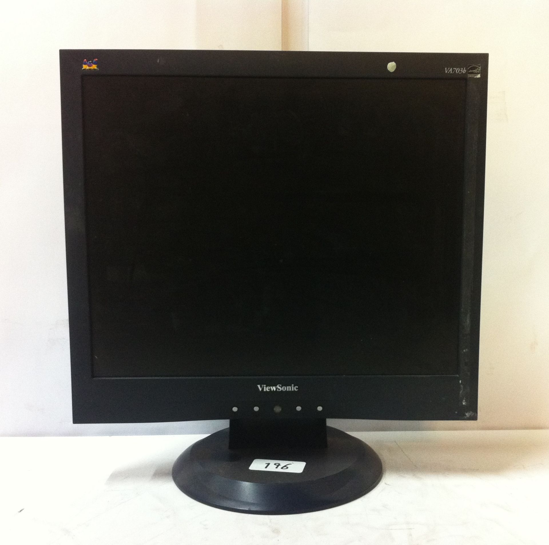 7 x ViewSonic Computer Monitors. See description