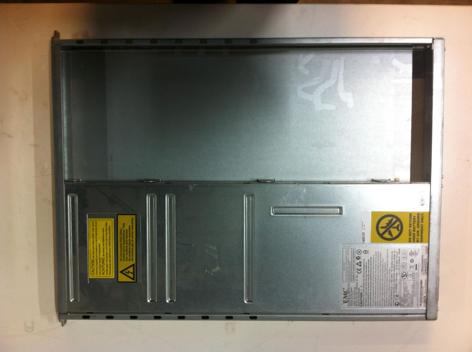 Unbranded standby power supply for server