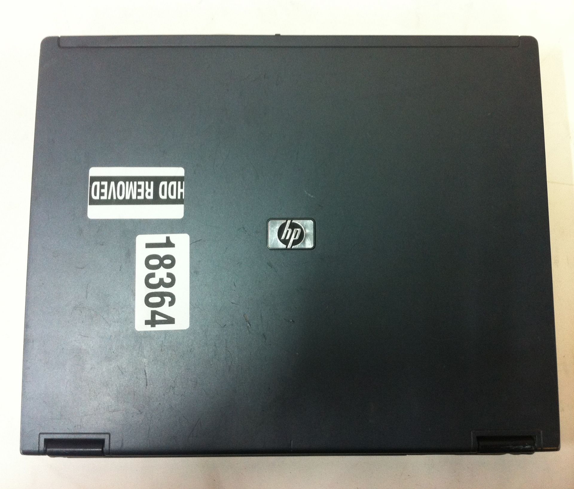 HP Compaq Laptop - NO CHARGER