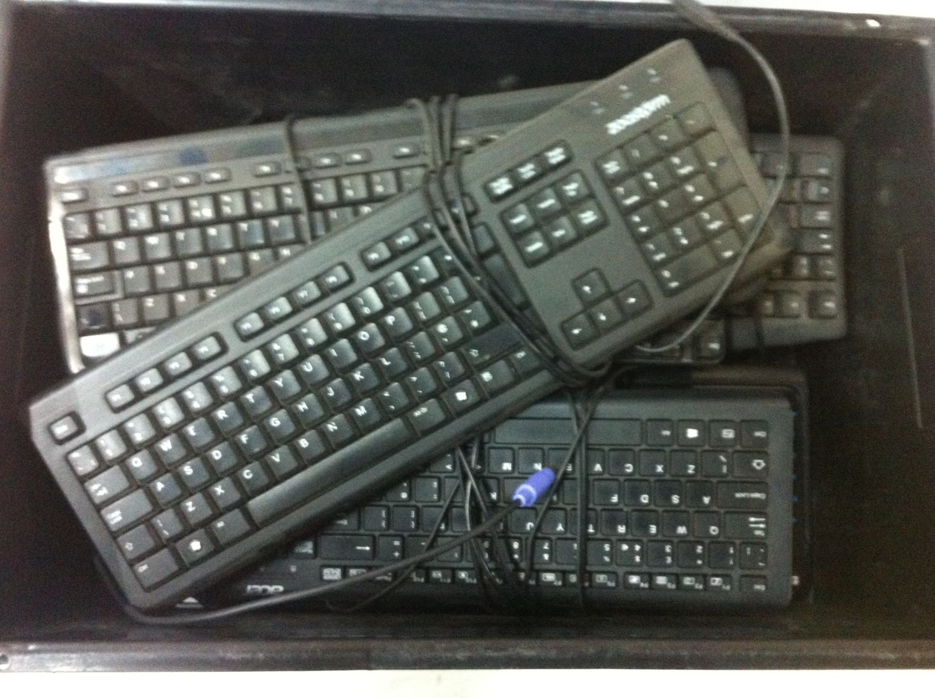 18 x Computer keyboards. See pictures for details