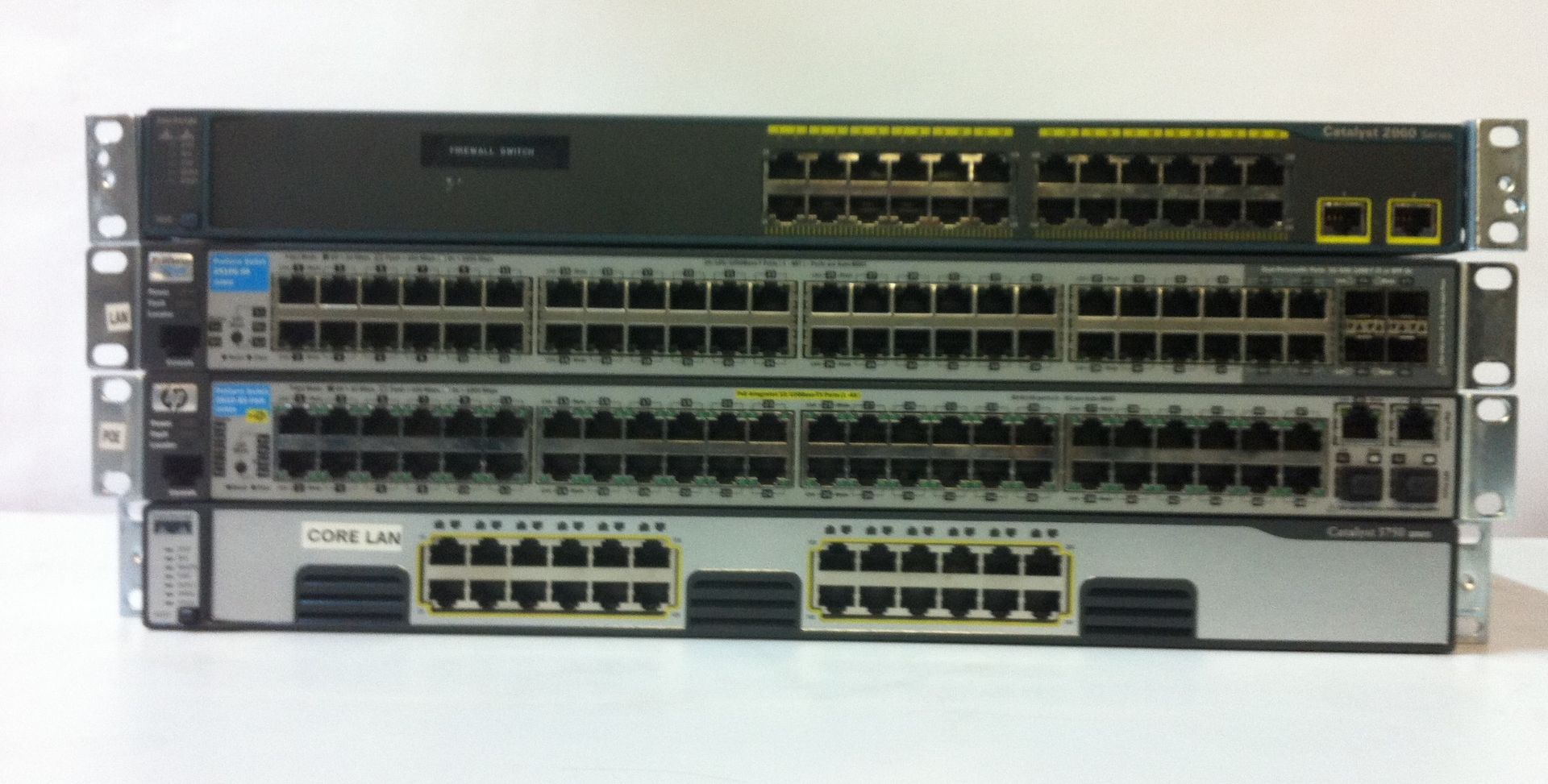 4 x Various Network Switches. See description. - Bild 2 aus 3