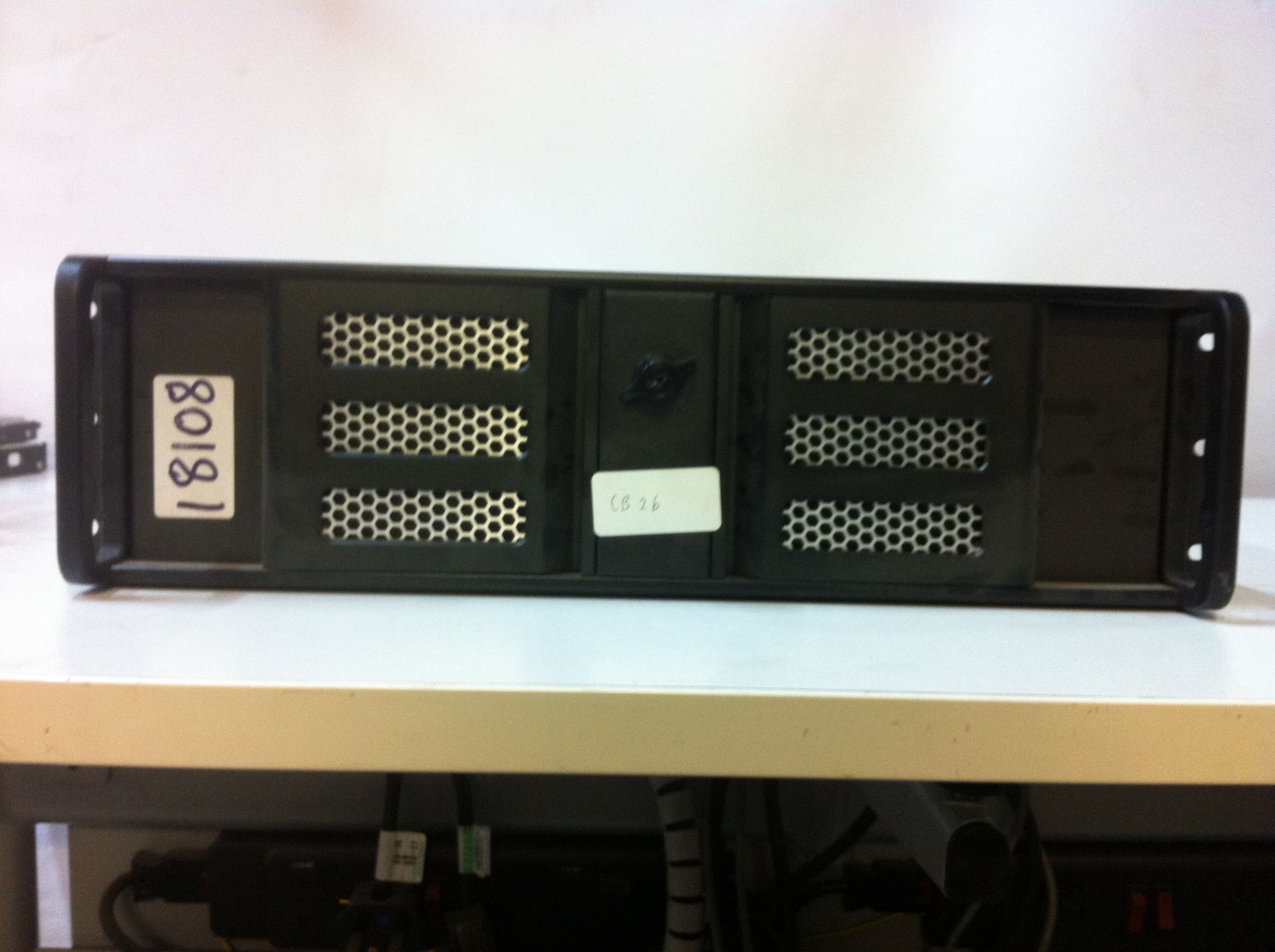 Unbranded server unit