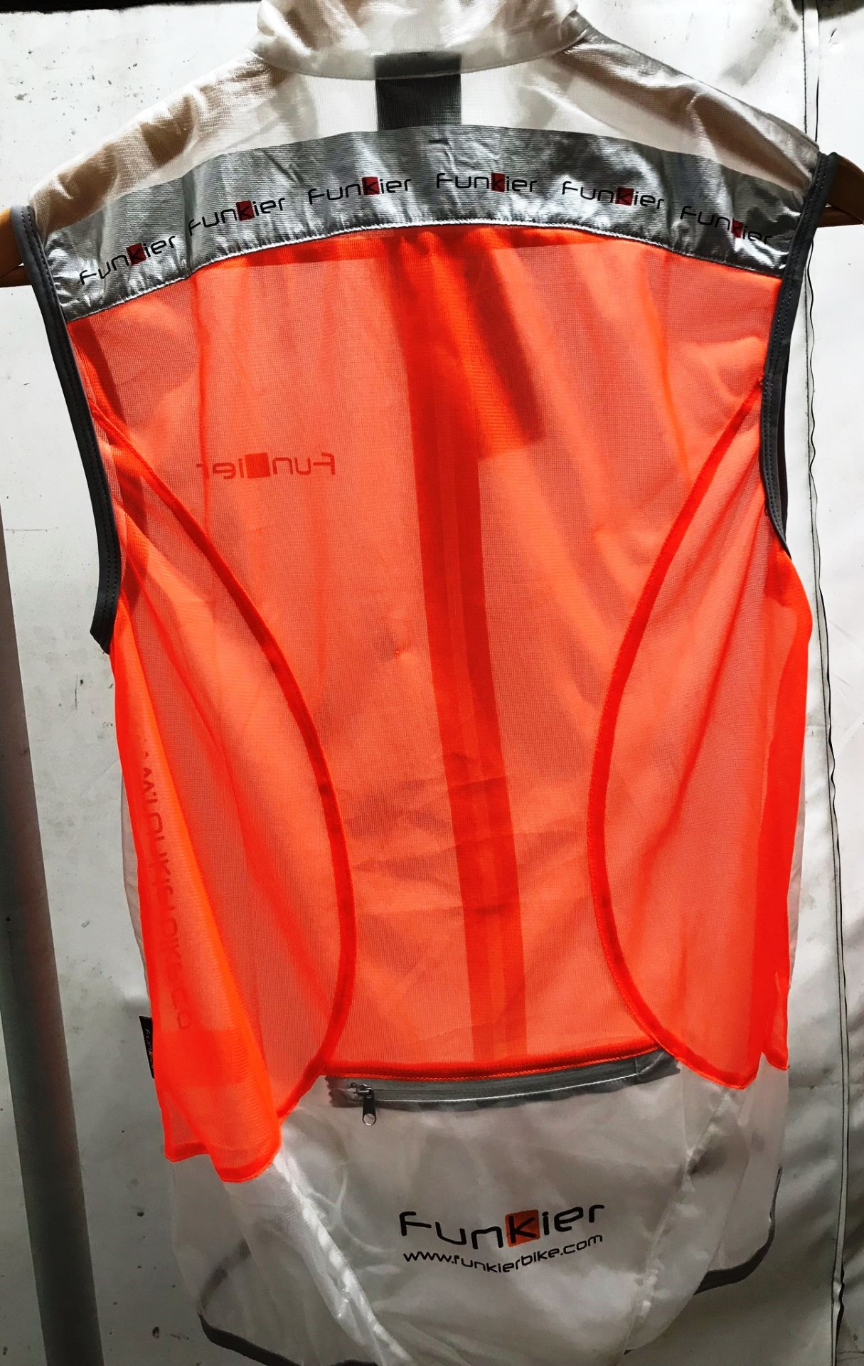 5 x Funkier Cycling Transparent Windbreaker Gilets - Various Sizes - RRP £174.95 - New w/ Tags - Image 3 of 4