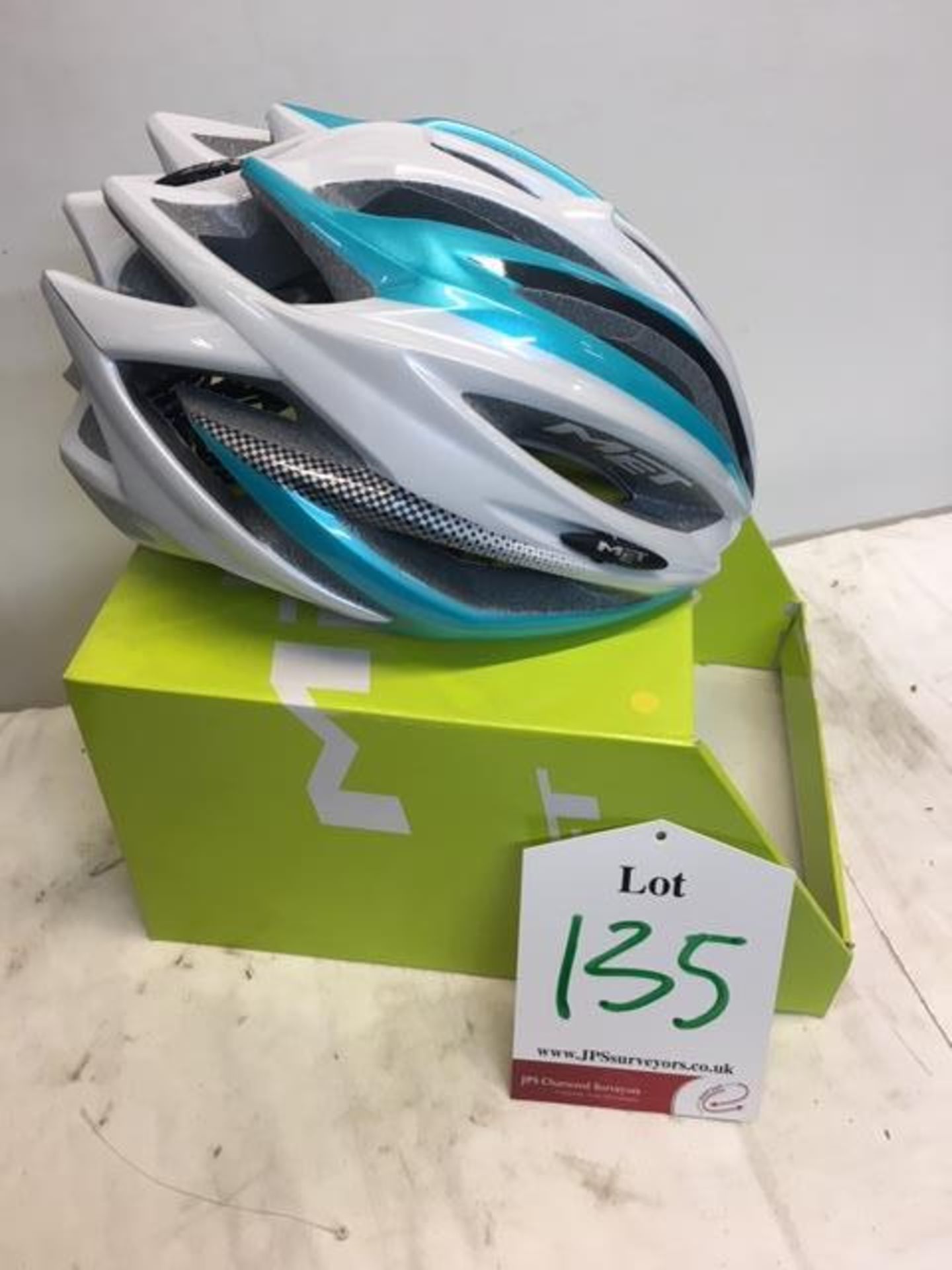 MET Estro Roadbike Racing Helmet in Green/White | 58-61cm | 2015 | RRP £49.99