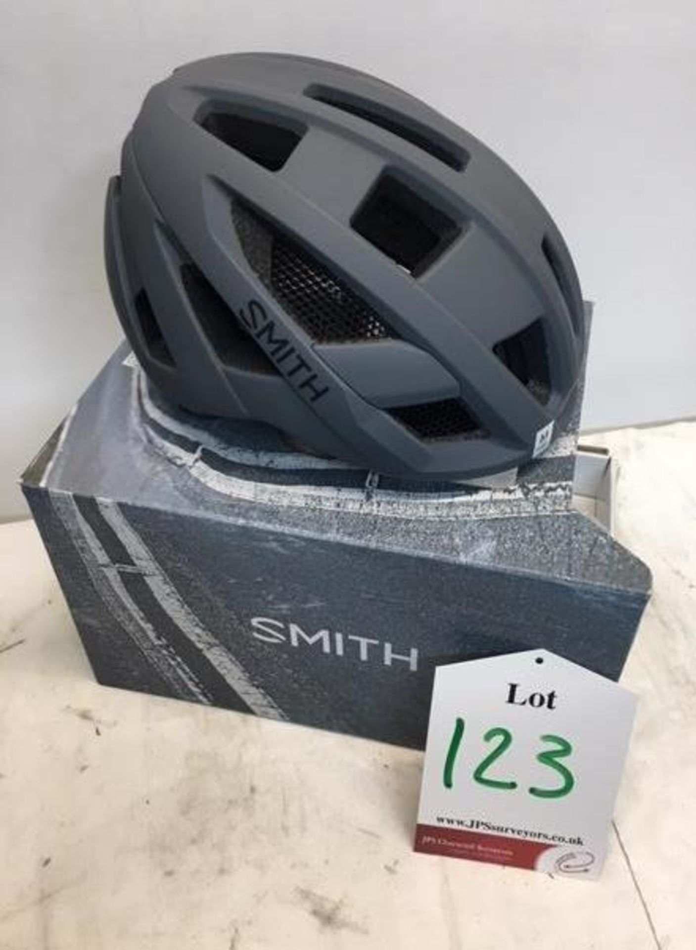 Unisex Smith Road Cycling Helmet in Charcoal | N/A | RRP £60.94