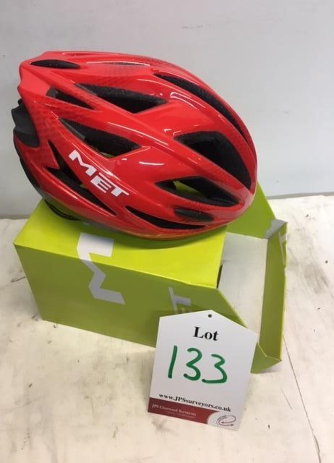 MET Men's Gavilan Cycling Helmet in Red | One Size | RRP £39.99