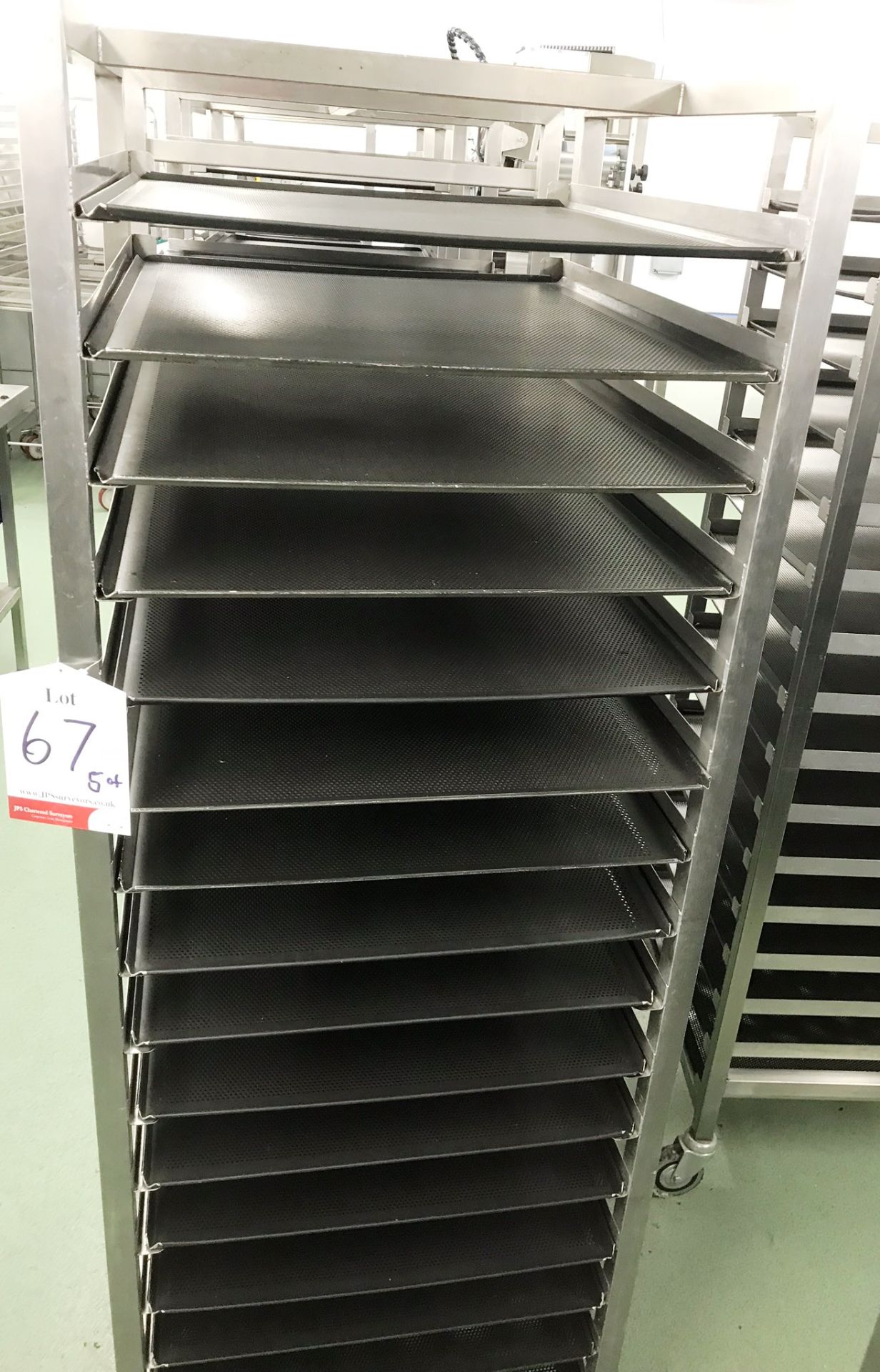 5 x 16 Tier Mobile Metal Cooling Racks w/ Trays - Image 2 of 4