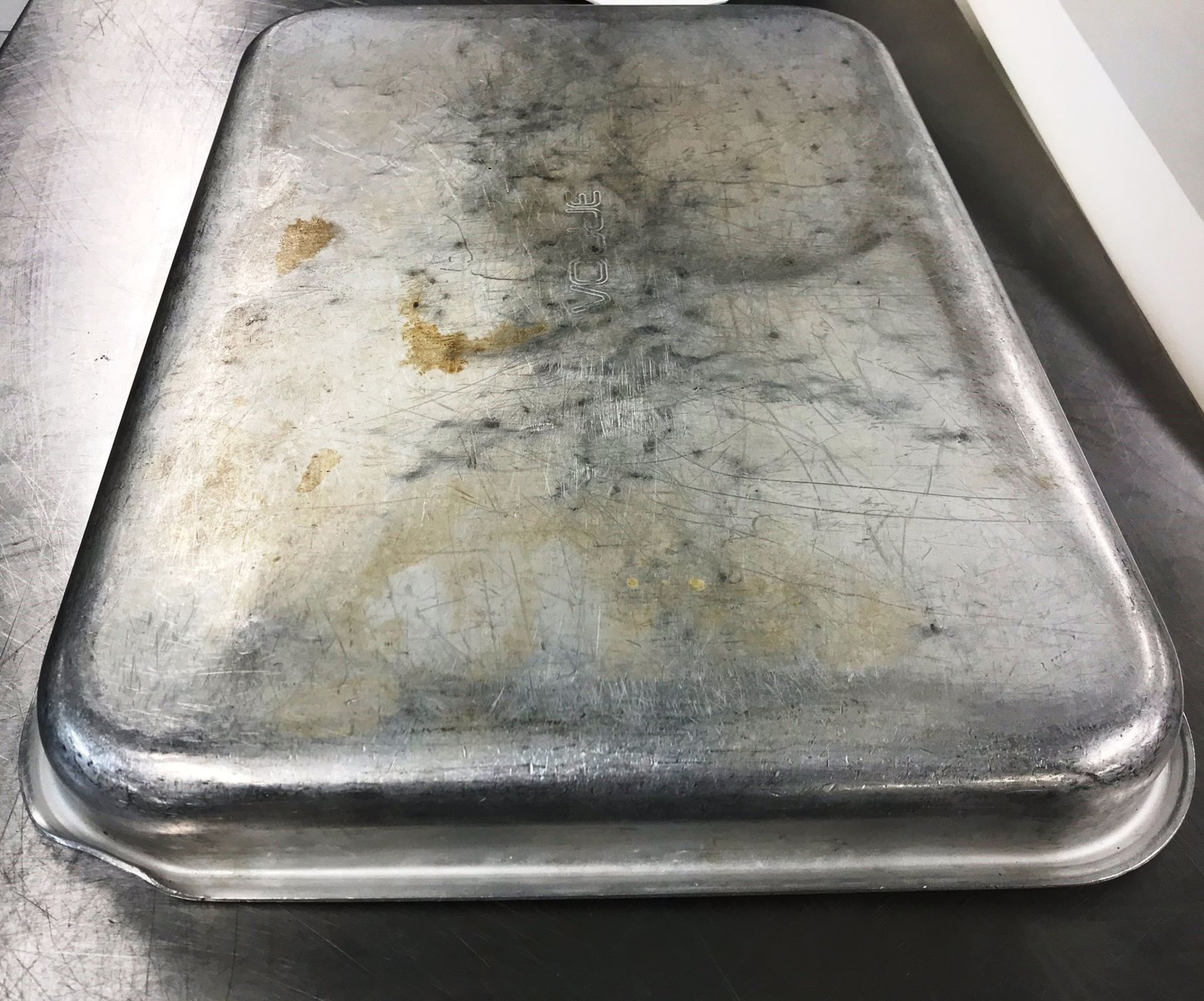 Approximately 40 x Baking Trays | As Pictured - Image 3 of 3