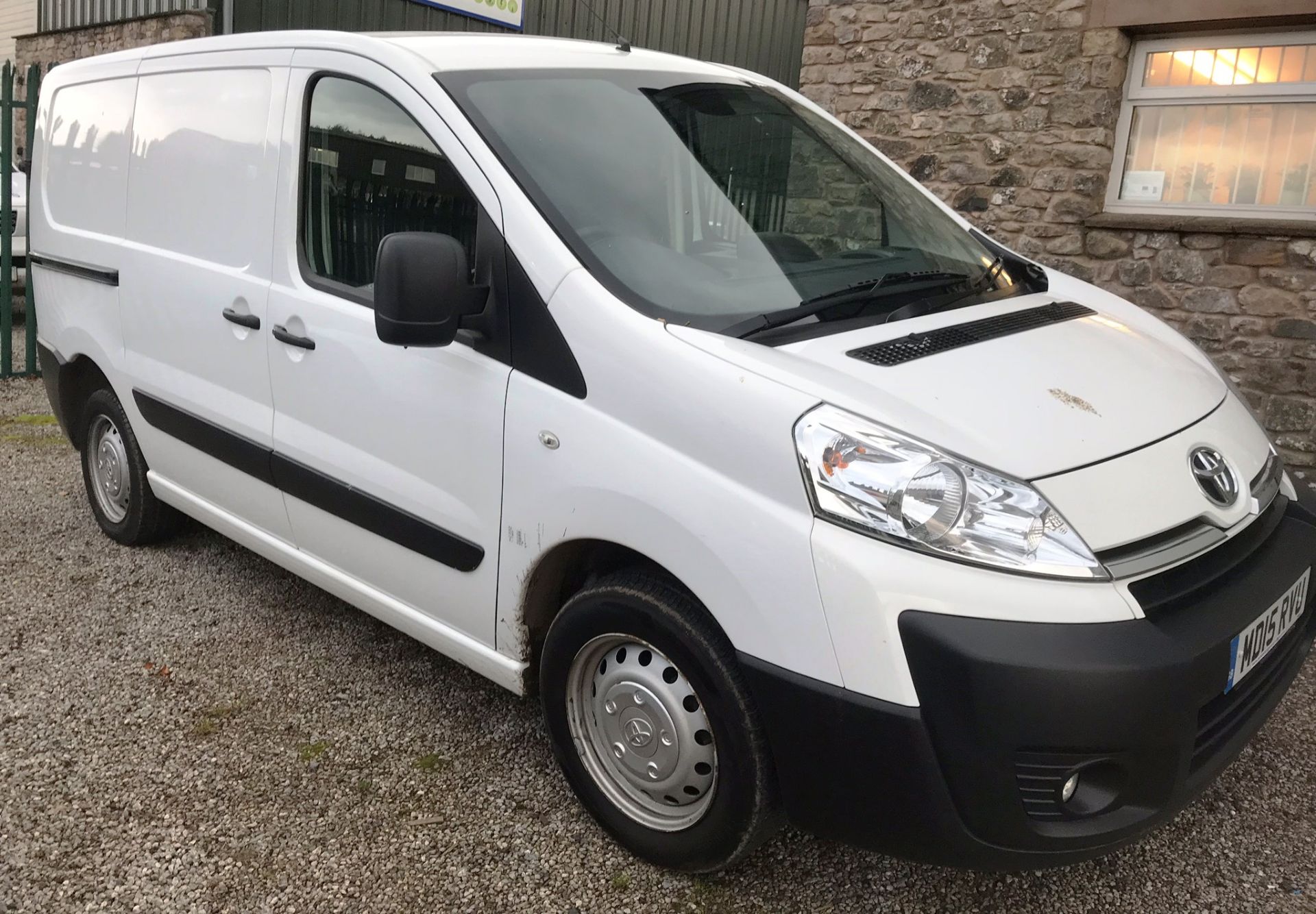 White Toyota Proace 1200 L1H1 HDI Panel Van | Reg: MD15 RVU | Mileage: 55,708 - Bild 5 aus 6