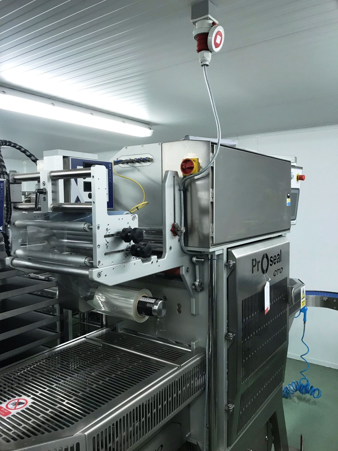 ProSeal GTOe Tray Sealing Machine w/ RAC Conveyor & Tooling | YOM: 2014 - Image 13 of 13