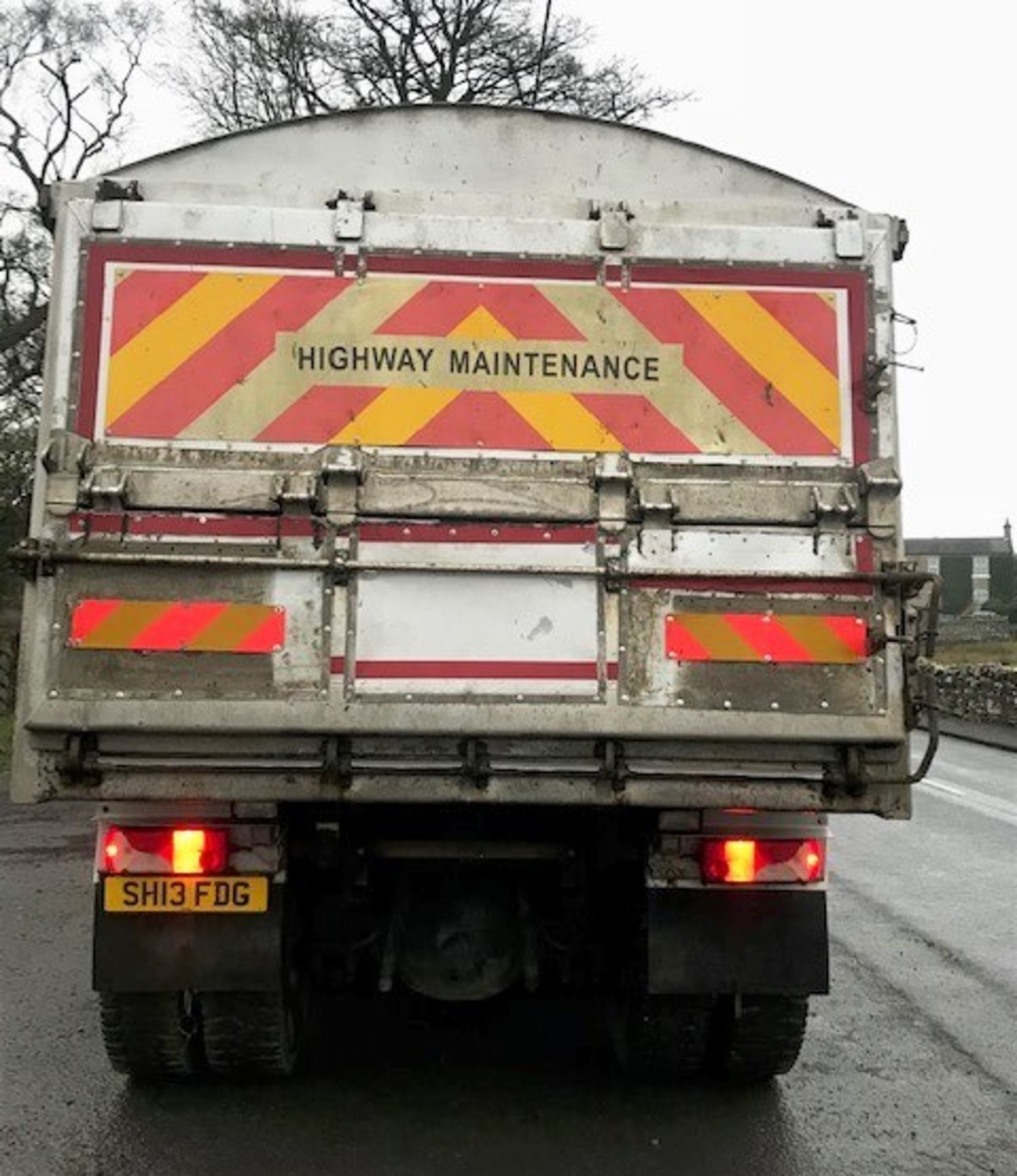 2013 | Scania P400 Sleeper Cab w/ Semi Bulk Wilcox Insulated Tipper | 350,000km - Image 5 of 8