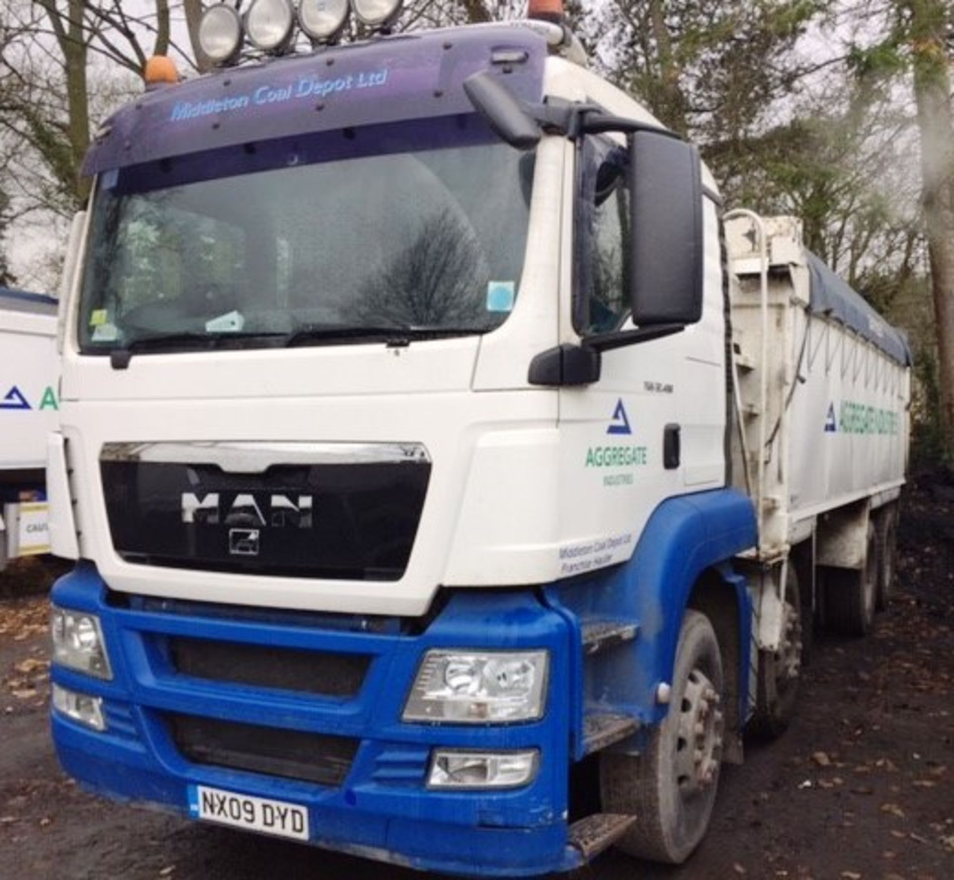 2009 | Man TGS 32 400 8x4 Sleeper Cab w/ PPG Insulated Tipper Body | 880,000km - Image 2 of 9