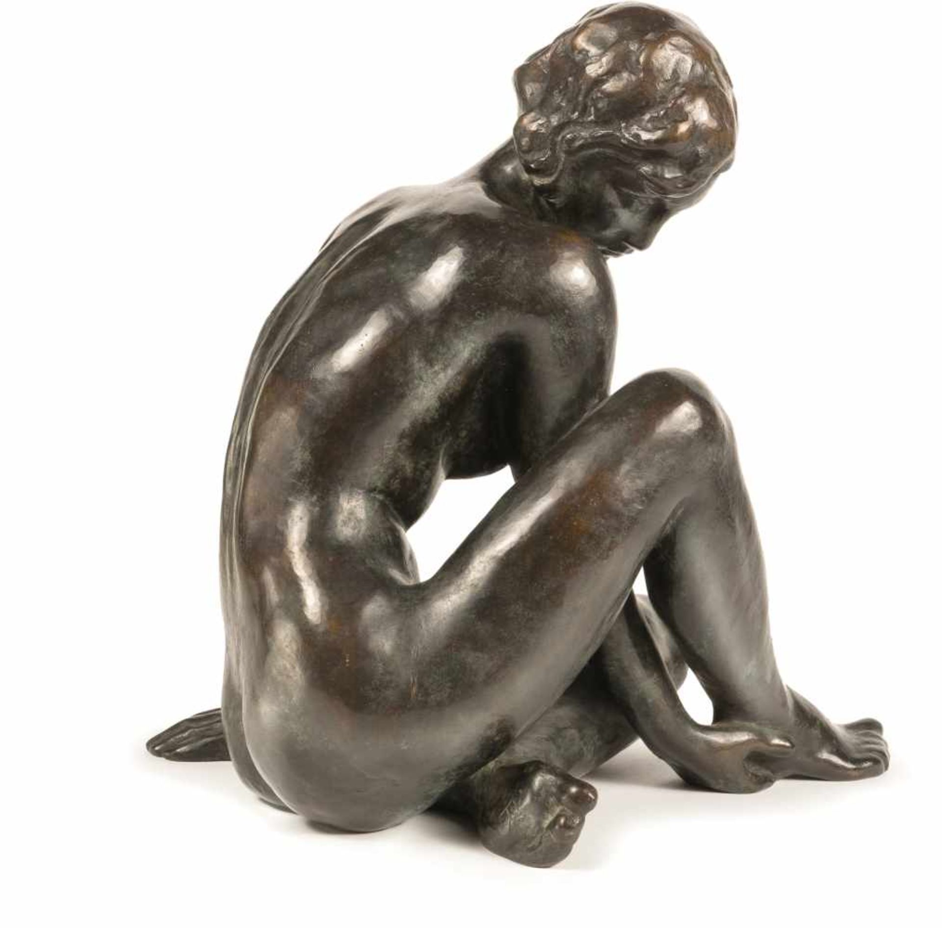 Fritz Klimsch Beschaulichkeit Bronze mit braunschwarzer Patina. (Vor 1924). Ca. 31 x 29 x 21 cm. Mit - Bild 3 aus 5
