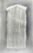 Heinz Mack Ohne Titel Silberne Sprühfarbe auf Karton. (19)63. Ca. 91,5 x 56,5 cm (blattgroß).