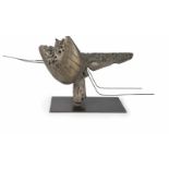Bernhard Heiliger Mondvogel Bronze mit graubrauner Patina. (1964). Ca. 49 x 106 x 26 cm. Eines von