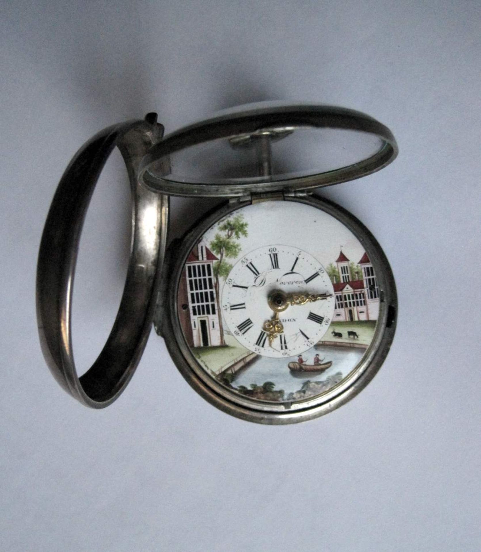 Large gusset watch 18th sterling silver (1780), brand D.D. Neveren, protective case, [...]