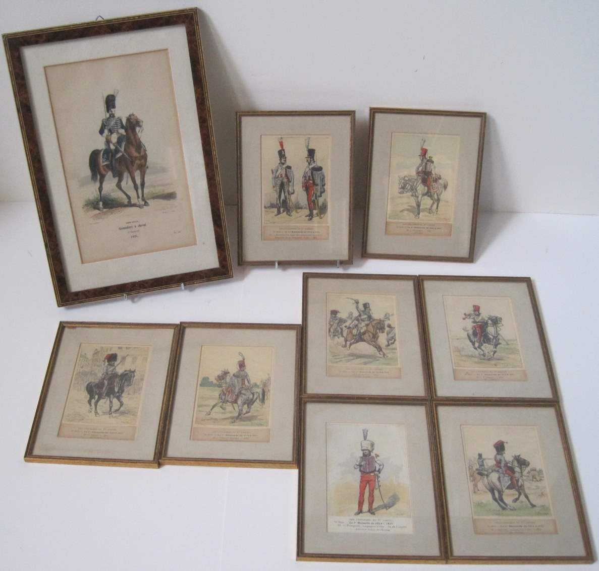 Ensemble de 10 gravures encadrées : Grenadier à cheval de 1825 (22 x 33 cm), [...]