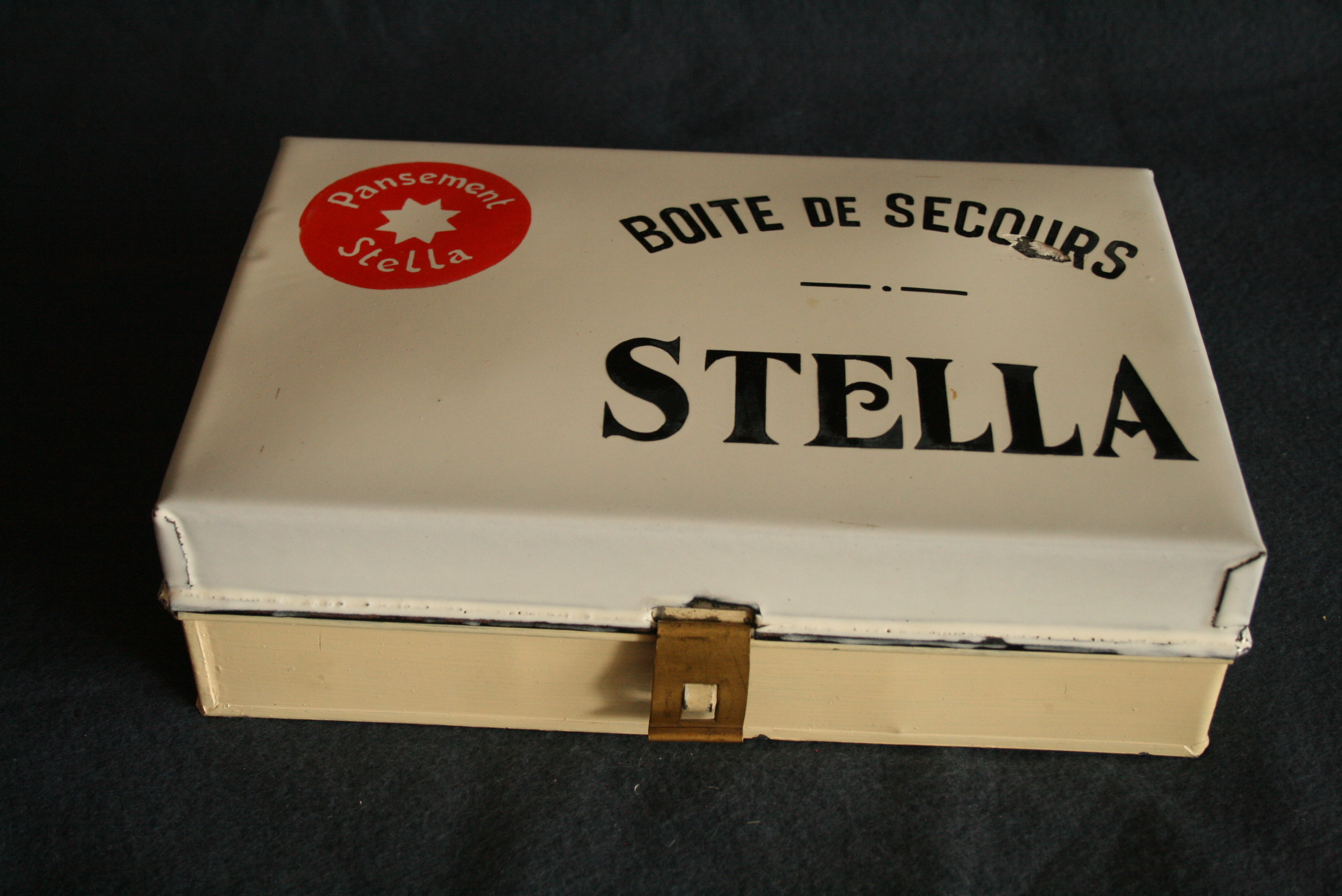 Boîte de premier secours pour voiture de la marque STELLA, équipement intérieur [...]