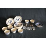 Ensemble de porcelaine japonaise, années 30 accompagnée de 12 couteaux au manche en [...]