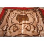 Carré en soie WEYDERT, motifs de sellerie - WEYDERT silk scarf, horse saddlery [...]