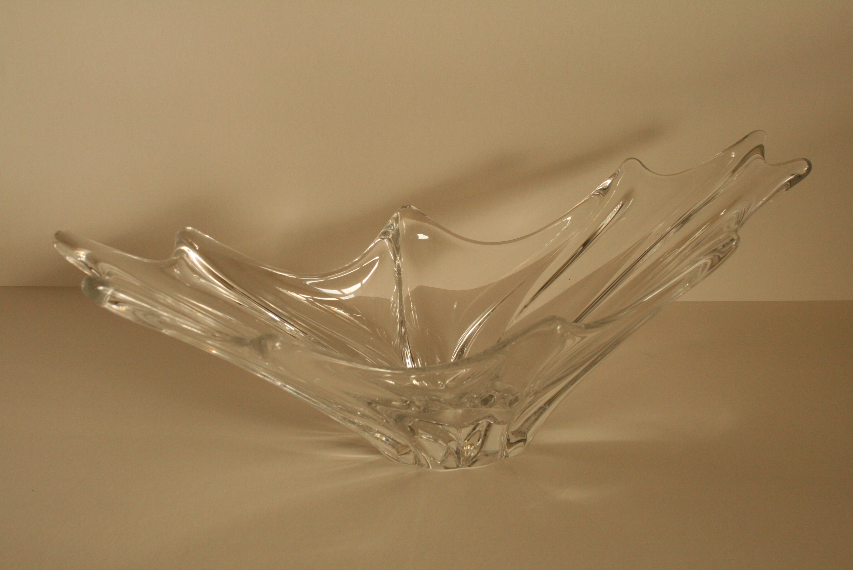 Coupe à fruits de forme gondole en cristal DAUM - Longueur : 40 cm, Hauteur : 13,5 [...] - Image 2 of 2