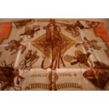 Carré en soie BAYRON, couleur saumon "Manege Royal" - Square silk BAYRON, salmon [...]