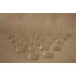 Ensemble de 24 verres à eau en cristal (12,5 cm) - Set of 24 crystal water glasses [...]