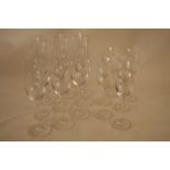 Ensemble de 12 grandes coupes à Champagne en cristal (20,5 cm) et 8 petites coupes [...]