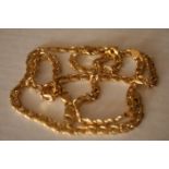 Bracelet et collier en or 750/18ct à grosse maille - Poids : 55,3 g - Bracelet and [...]