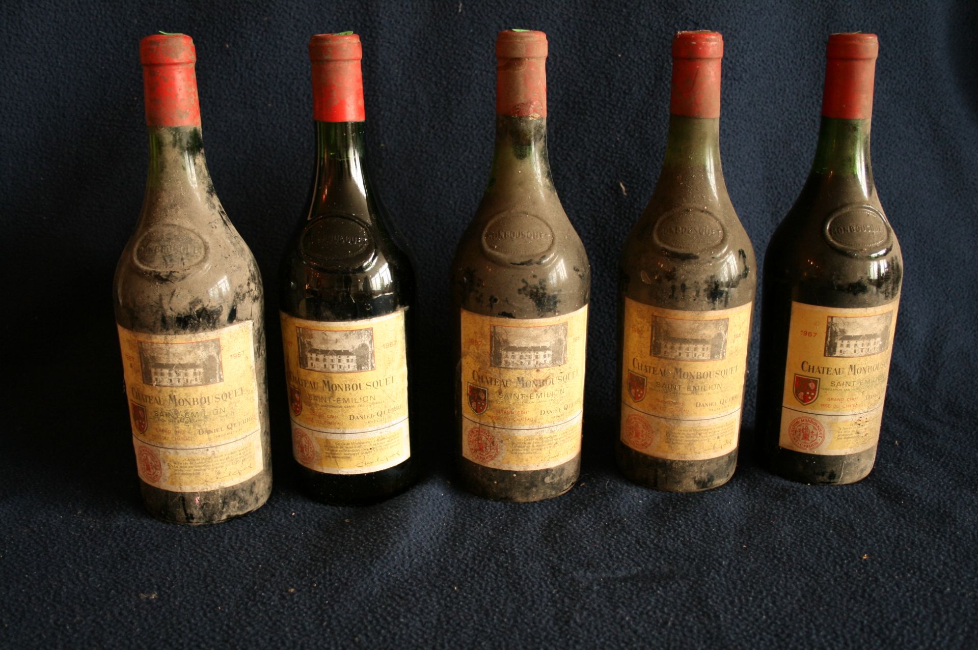 6 bouteilles de BORDEAUX, SAINT-EMILION Grand Cru, Château MONBOUSQUET, rouge, 1967 [...]