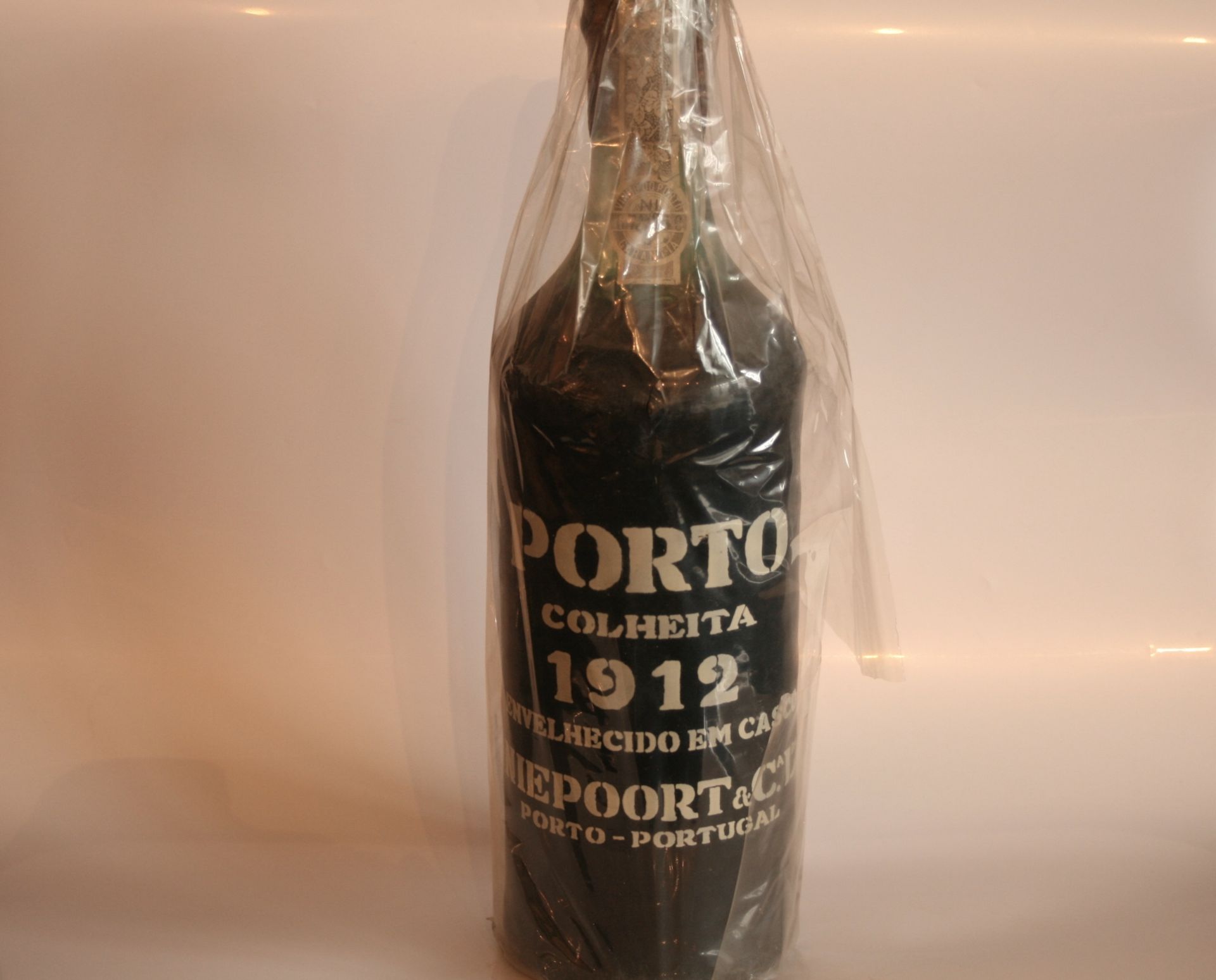 Bouteille de Porto de la marque Niepoort & CA. LDA - 75 cl, Porto Colheita 1912 [...]