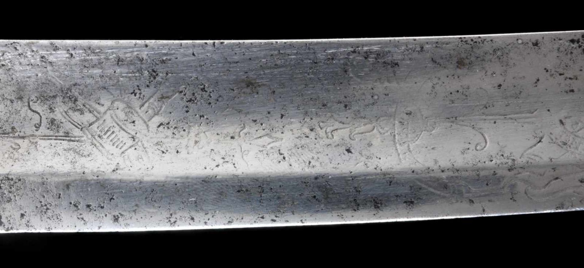 A BRITISH M1796 CAVALRY SWORD WITH ENGRAVED BLADE. Origin: British Empire, late 18th / early 19th - Bild 14 aus 14