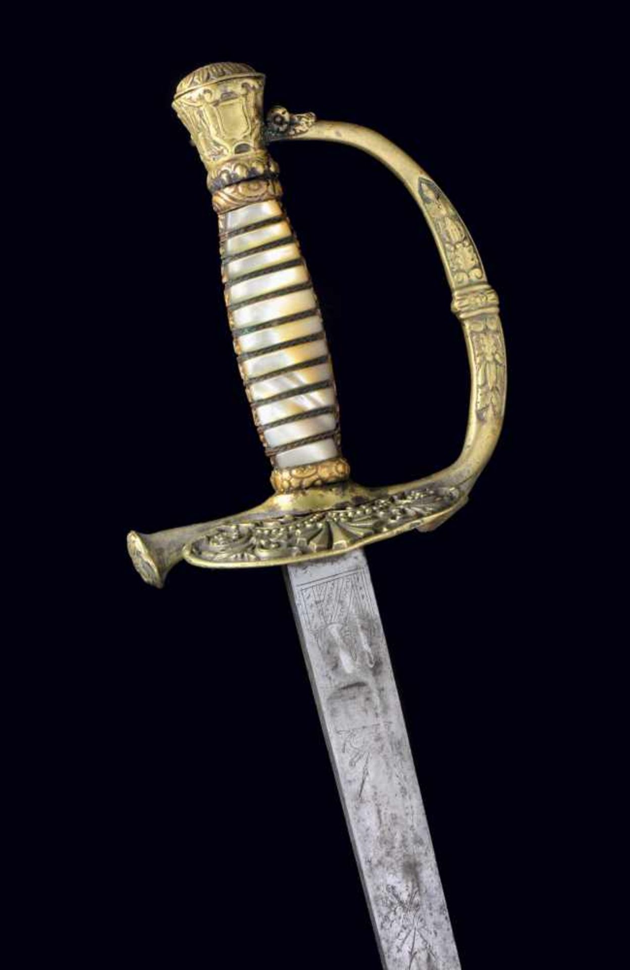 FRENCH SHORT SWORD M1872 FOR ALL OFFICERS. FRANCE, LATE 19TH CENTURY. Epee d'officier de toutes