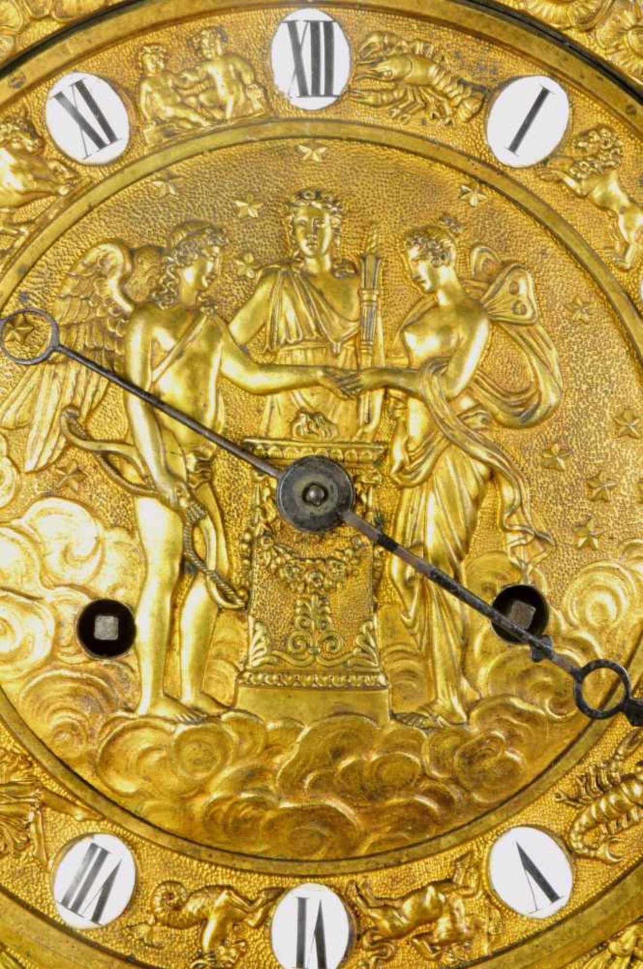 A GILT BRONZE EMPIRE CLOCK, AMOR AND PSYCHE, ZODIAC, FRANCE 1810-1820Origin: France, empire - Bild 3 aus 20