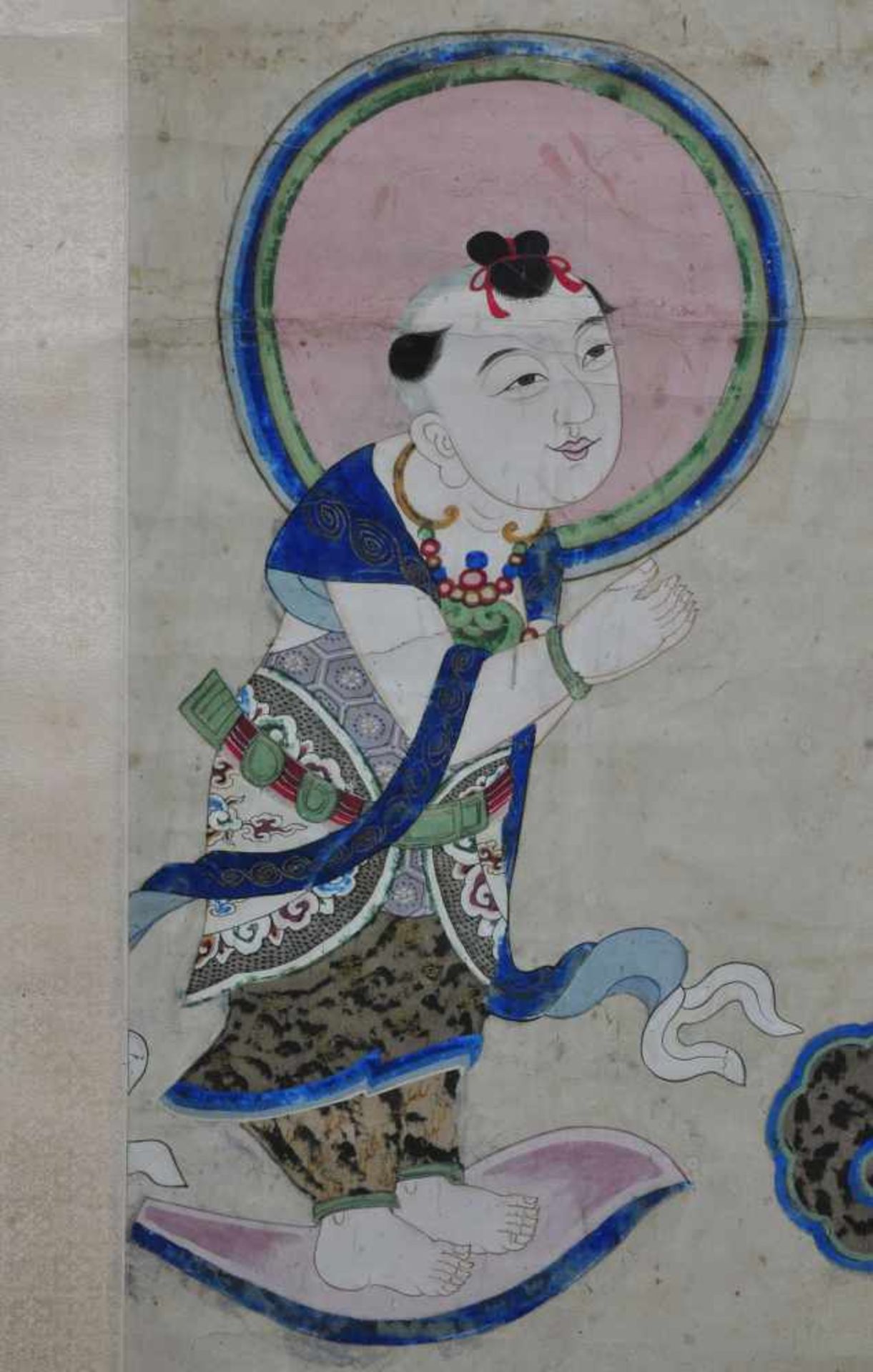 A LARGE CHINESE EMBROIDERED AND PAINTED WATER MOON GUANYIN (水月觀音圖) SCROLL. CHINA, QING - Bild 8 aus 13