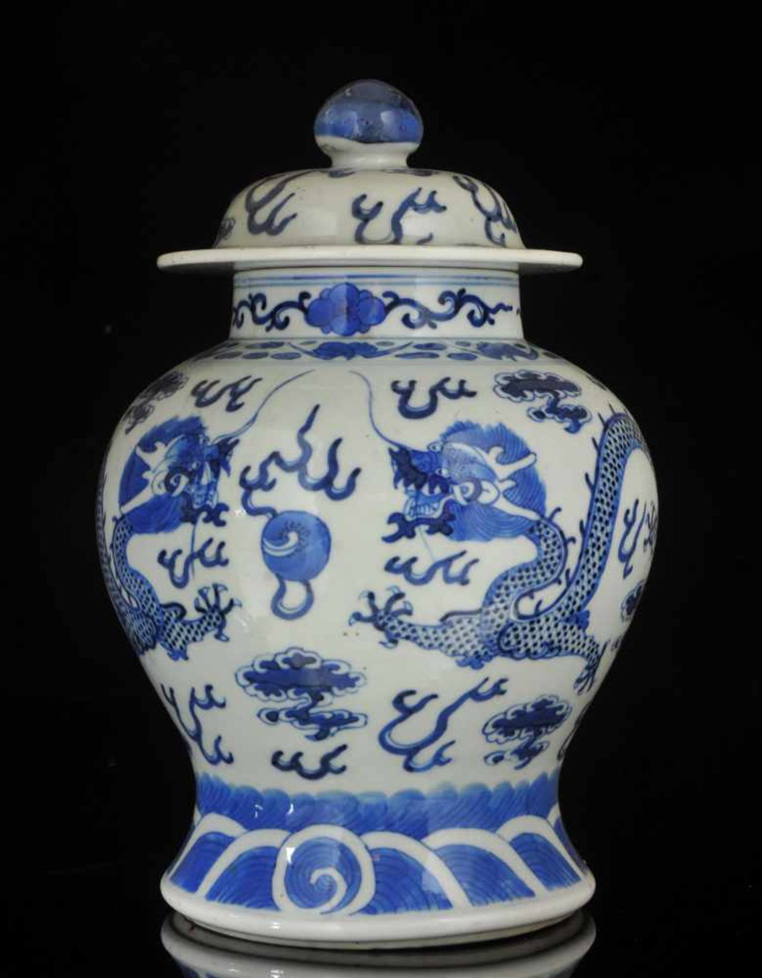 A CHINESE BLUE AND WHITE “DRAGON” JAR AND COVER, QING DYNASTY, GUANGXU PERIOD, LATE 19TH CENTURY,