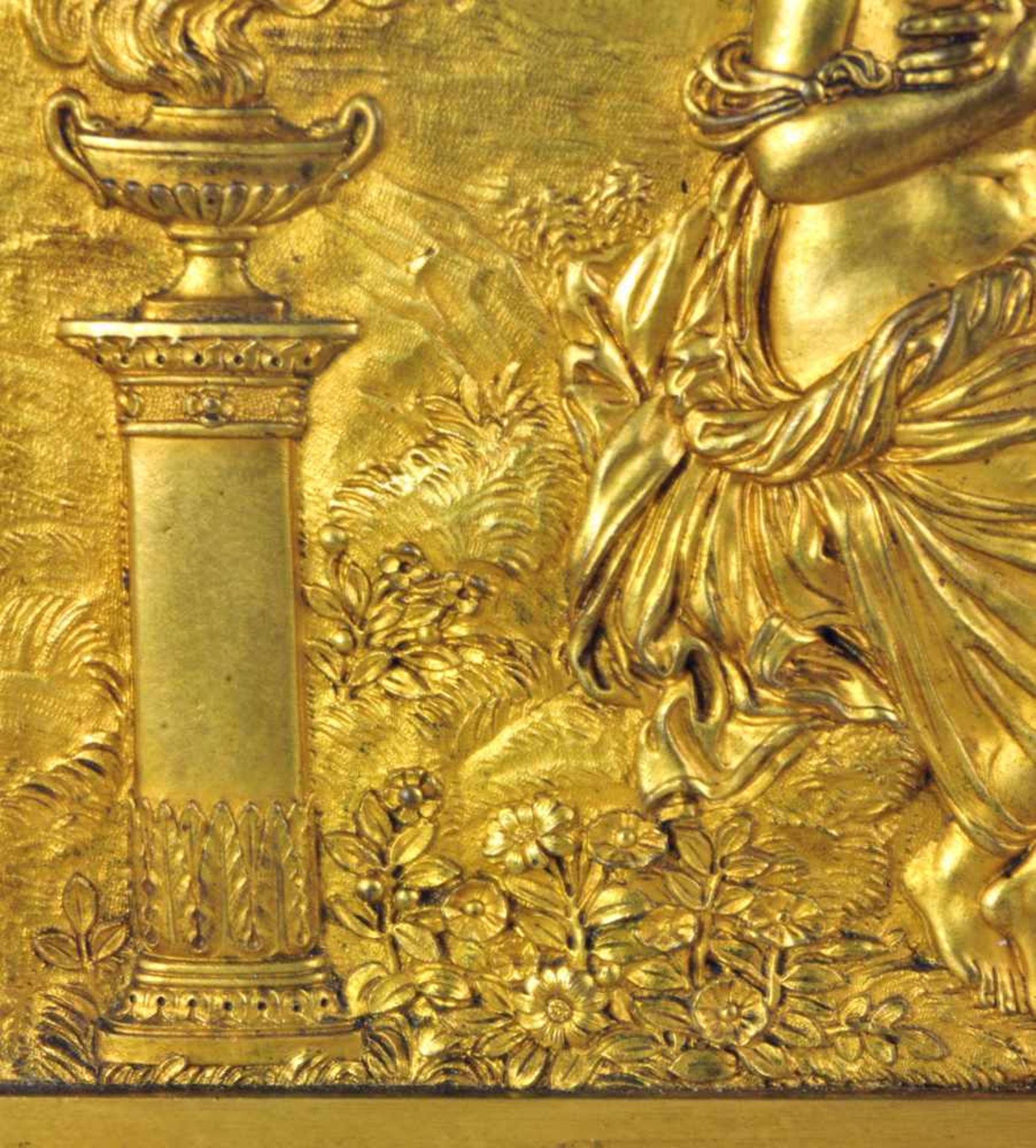 A GILT BRONZE EMPIRE CLOCK, AMOR AND PSYCHE, ZODIAC, FRANCE 1810-1820Origin: France, empire - Bild 7 aus 20